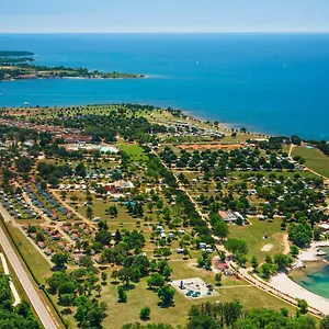 Happy Camp Mobile Homes In Park Umag 4*, Karigador Kroatien